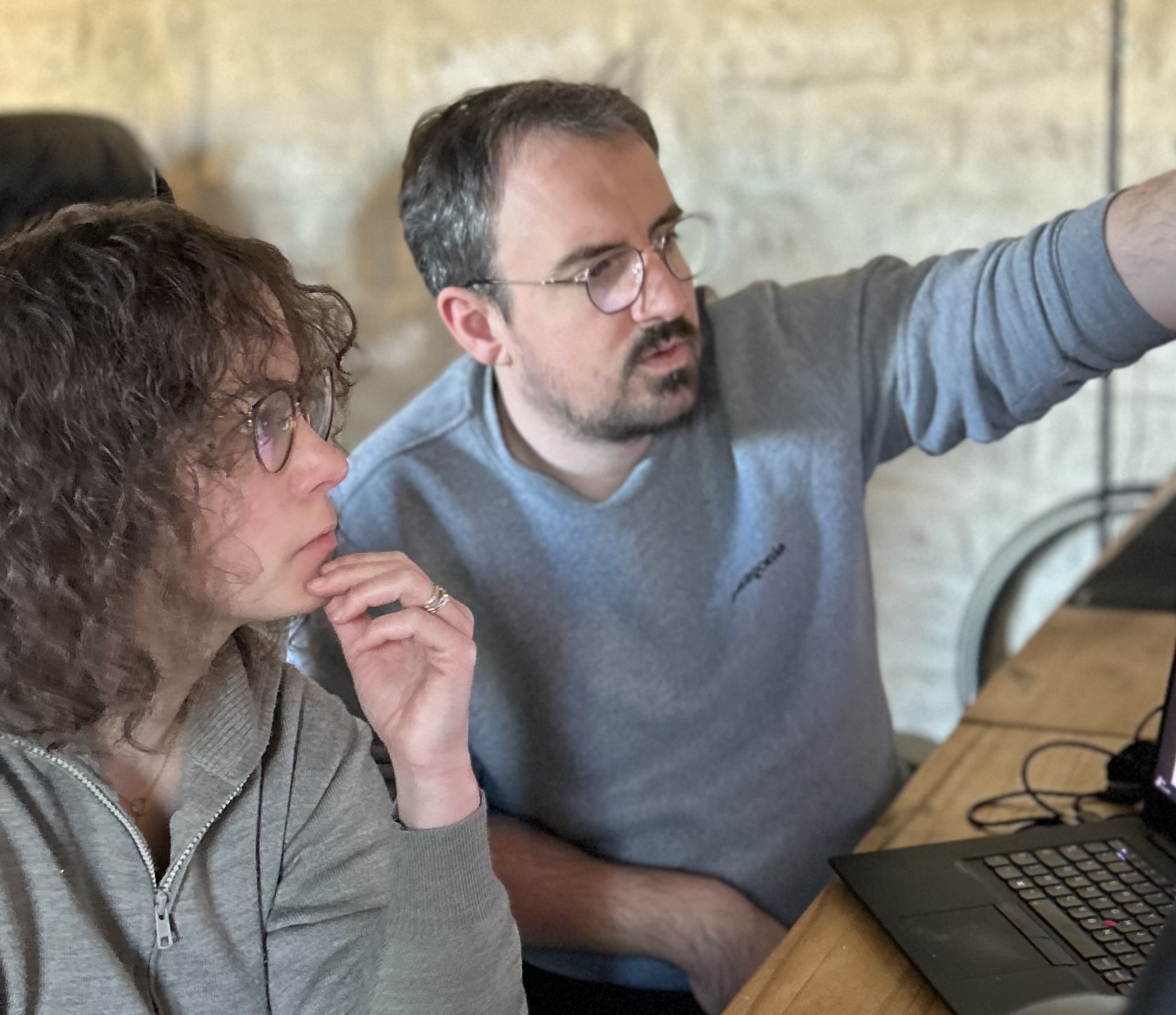 Émilie Marti and Florian Carnac, Software Engineers at Look Up Geoscience.